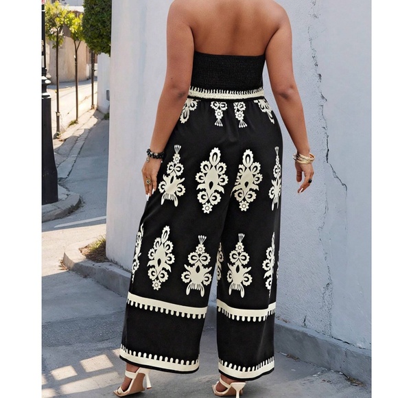 Boho Shirred Bodice Strapless Wide Leg Jumpsuit lightweight BEAUTIFUL - Picture 3 of 3